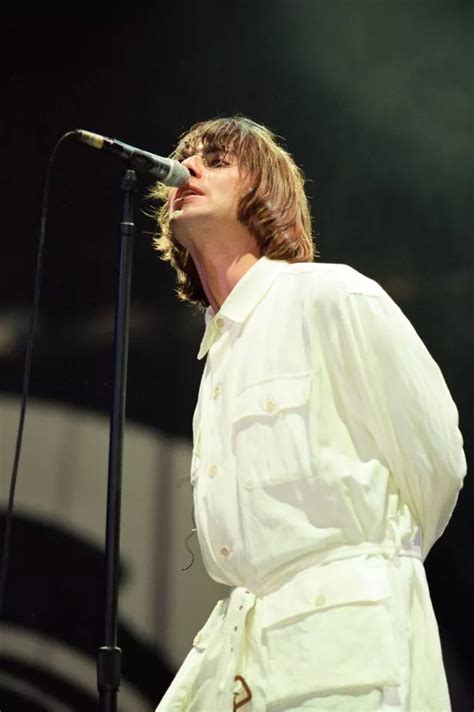 liam gallagher at versace 1996
